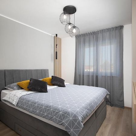 Meraviglia Residence Пула Екстер'єр фото