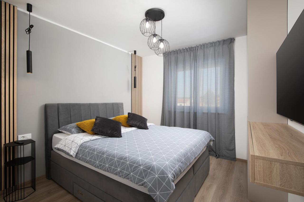 Meraviglia Residence Пула Екстер'єр фото